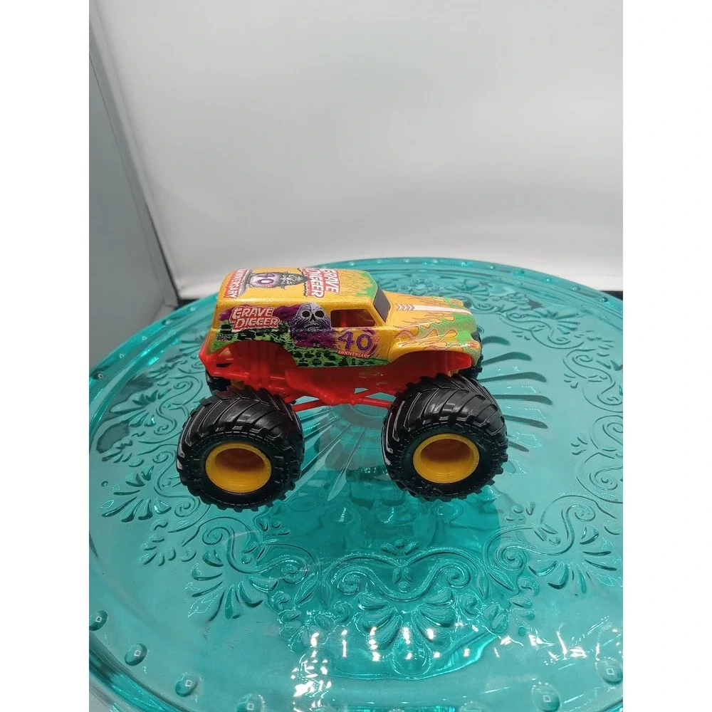 Monster Jam / Spinmaster monster jam
